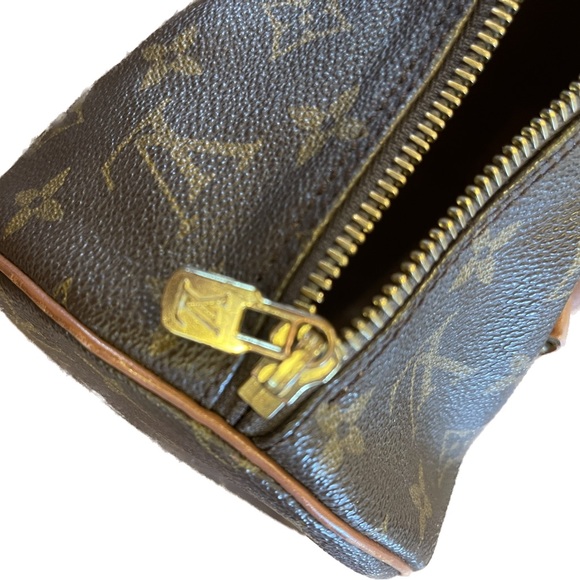 Authentic Louis Vuitton Papillon 30 and mini pouch. - Picture 11 of 14